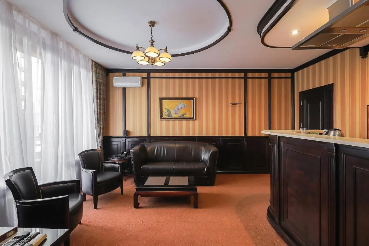Attache Hotel Κίεβο